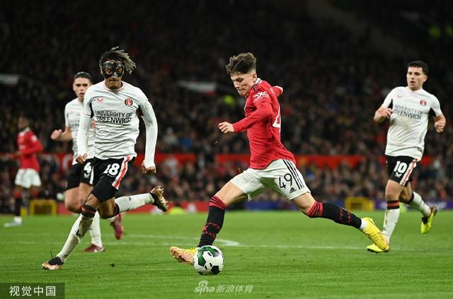 阵巴萨的成 阵巴萨的成